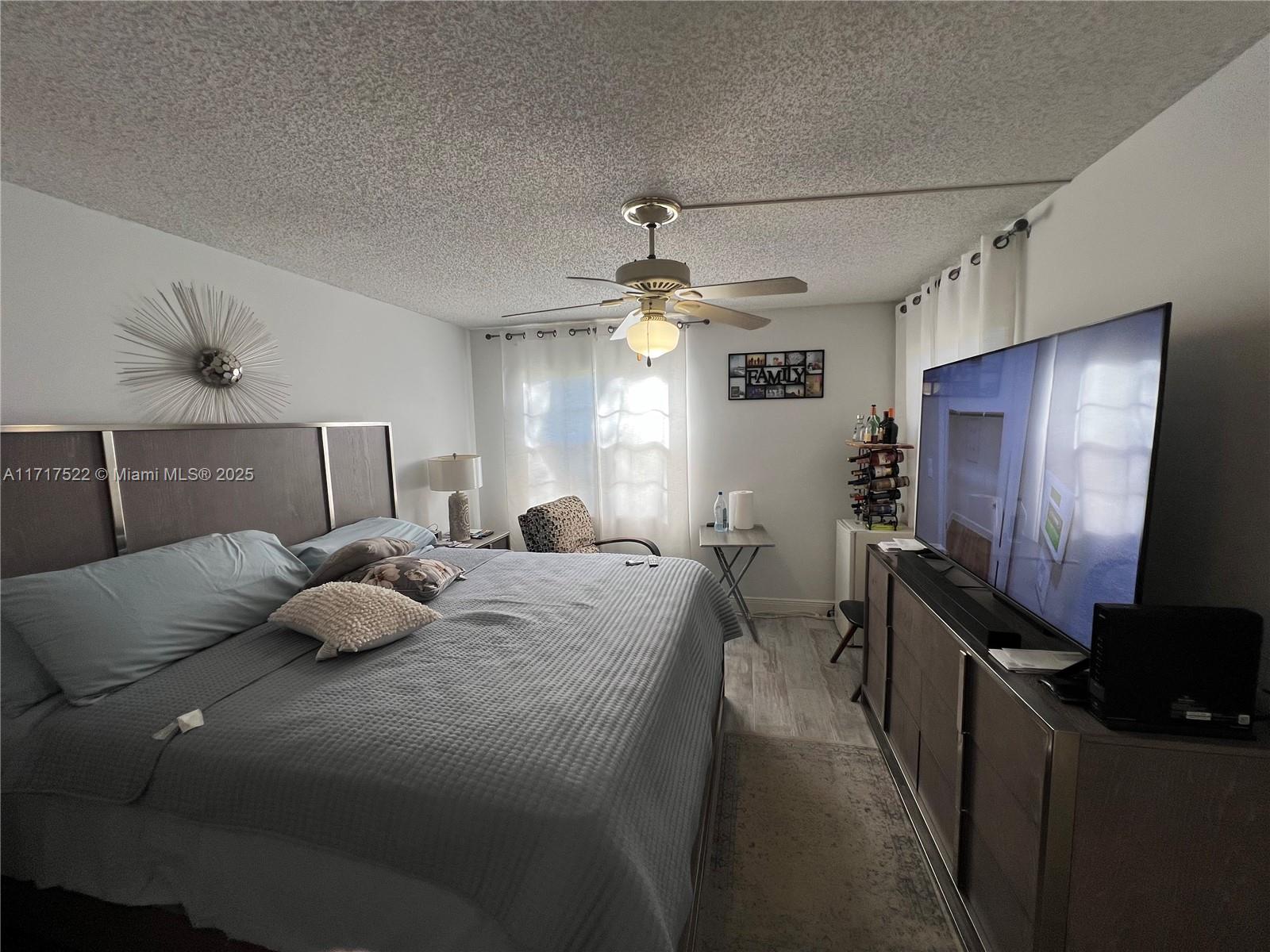 CAMBRIDGE AT CENTURY - Residential