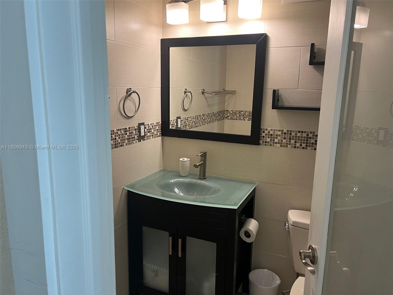 WAVE CONDO - Residential Lease