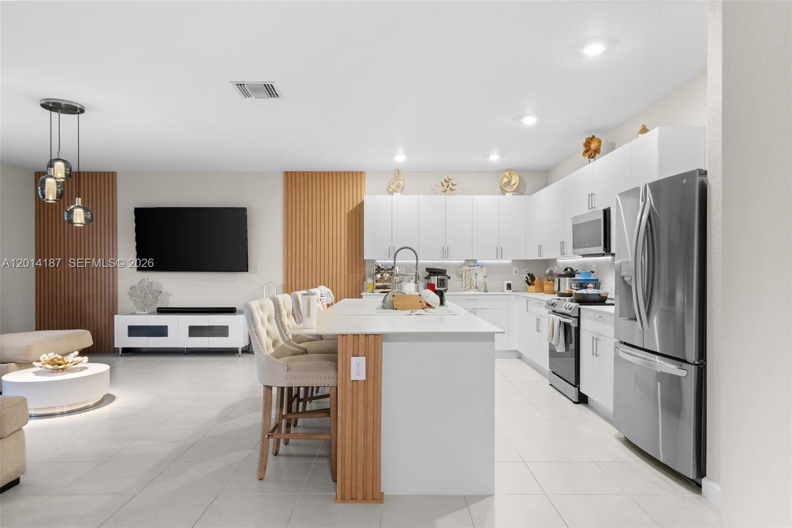 Hawthorne Galiano Pointe - Residential
