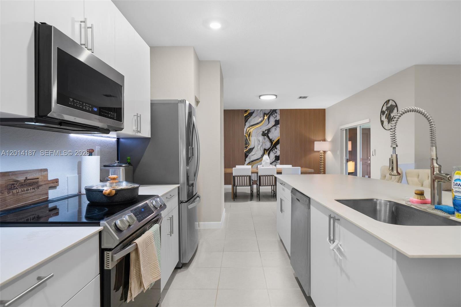 Hawthorne Galiano Pointe - Residential