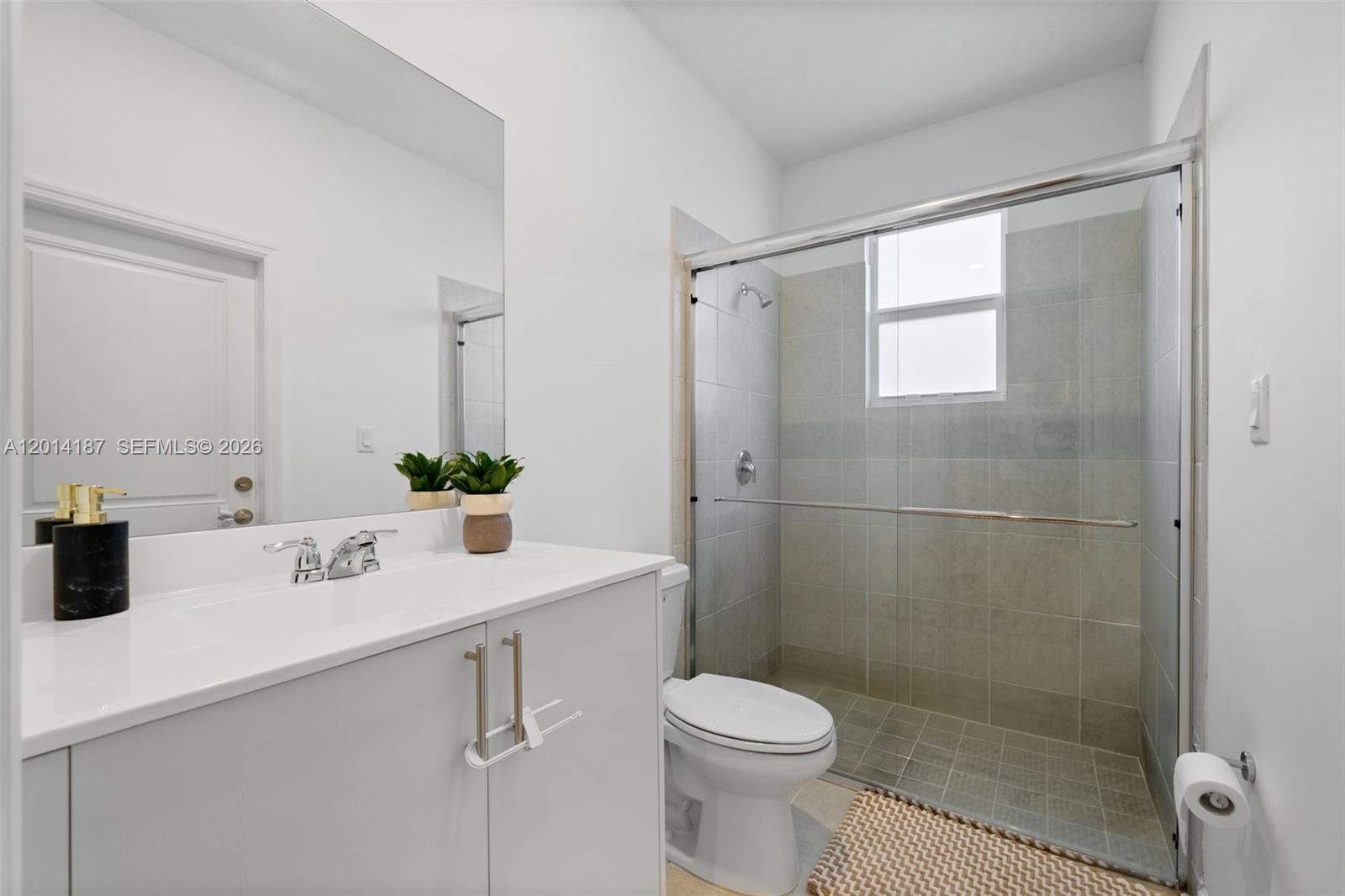 Hawthorne Galiano Pointe - Residential
