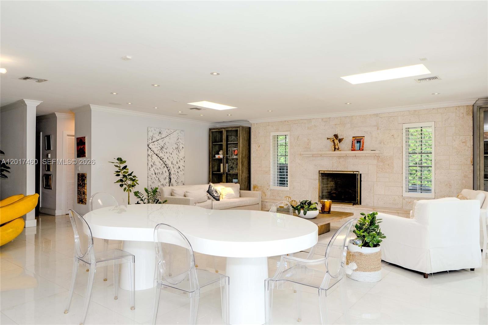 MIAMI LAKES - LOCH LOMOND - Residential