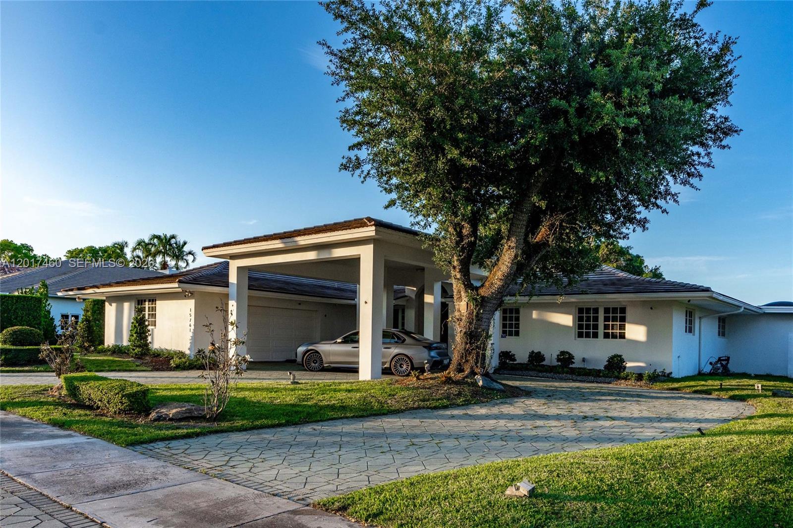 MIAMI LAKES - LOCH LOMOND - Residential