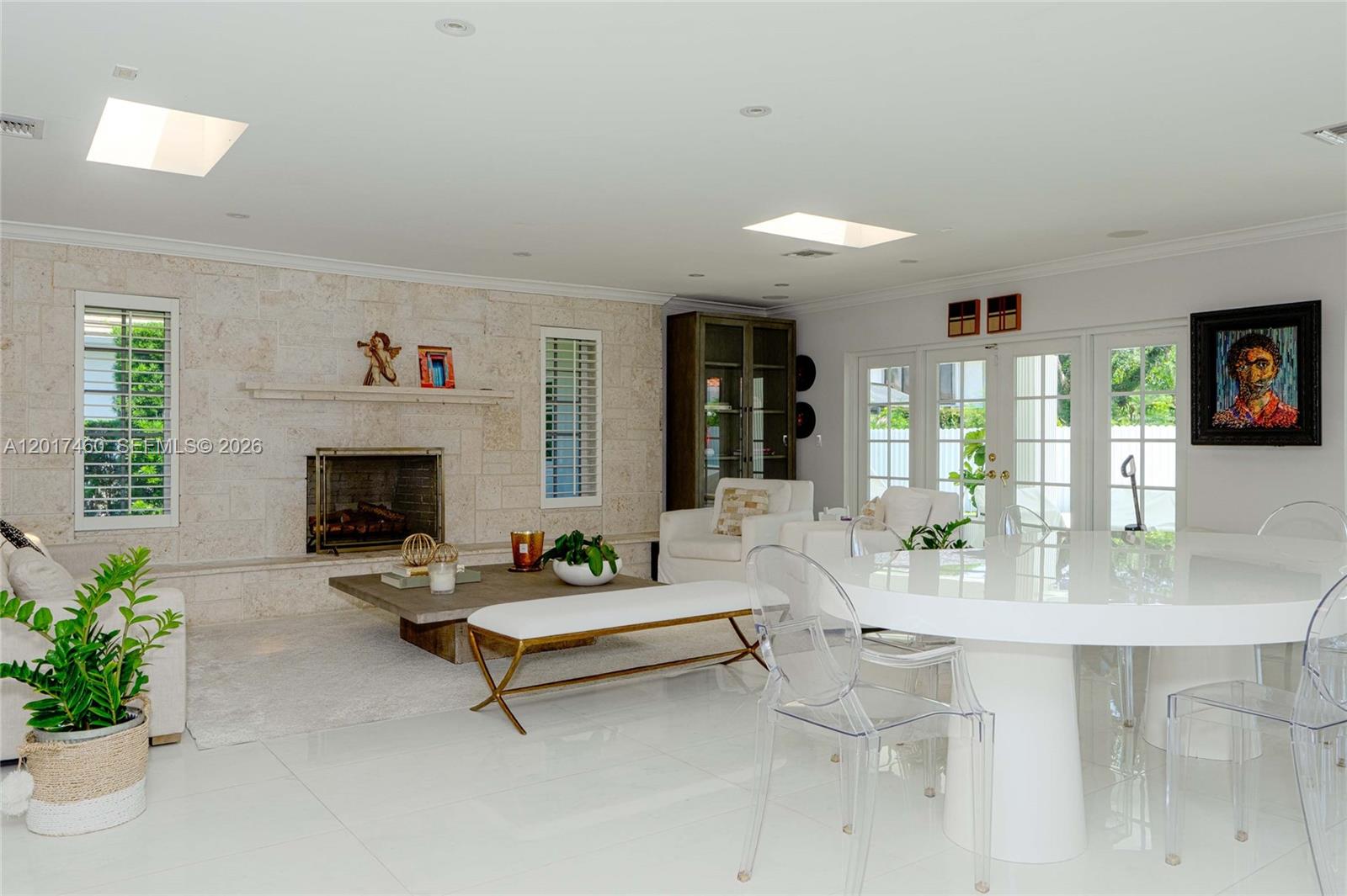 MIAMI LAKES - LOCH LOMOND - Residential