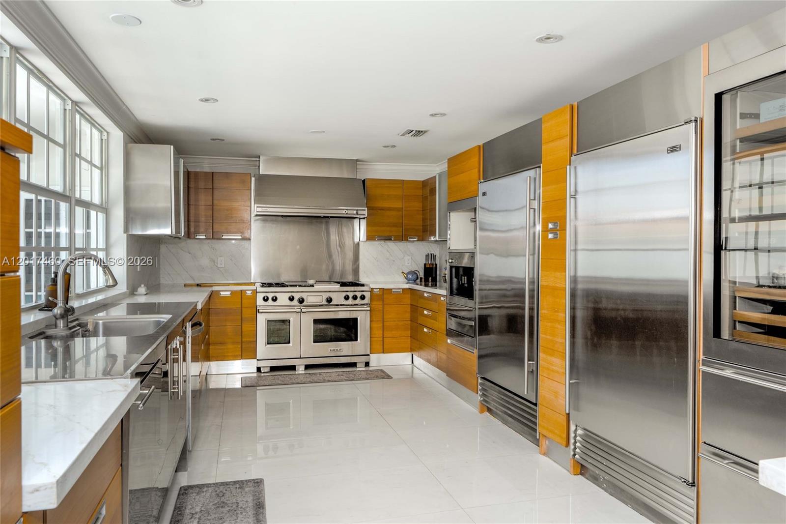 MIAMI LAKES - LOCH LOMOND - Residential