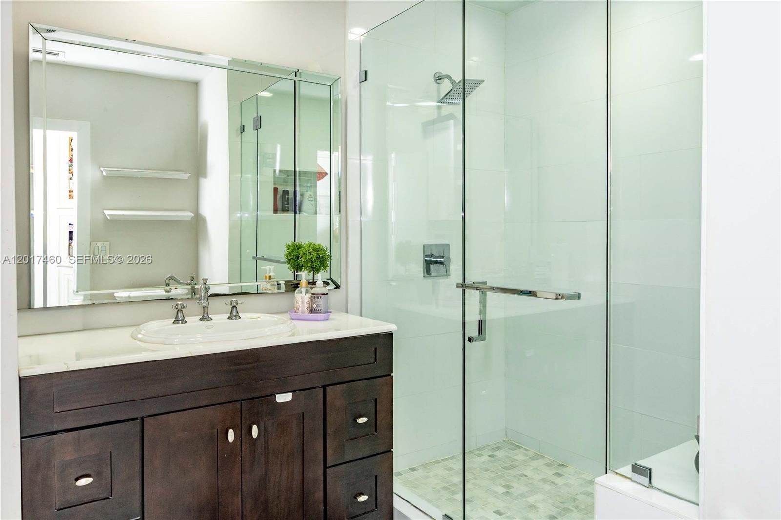 MIAMI LAKES - LOCH LOMOND - Residential