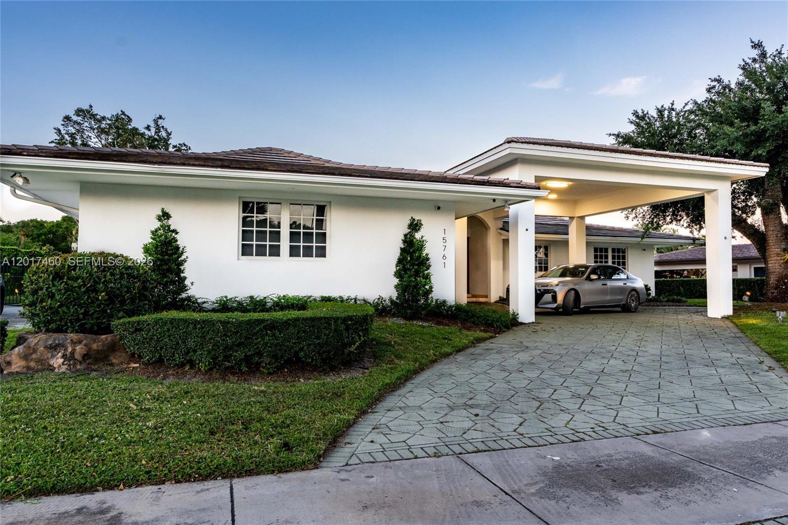MIAMI LAKES - LOCH LOMOND - Residential