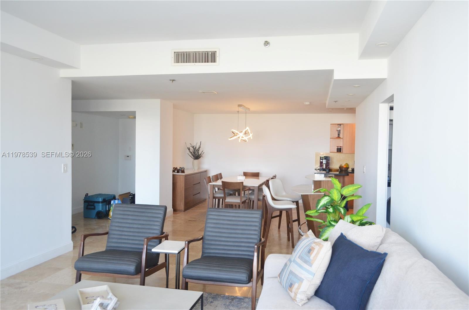 251 Crandon Blvd 606