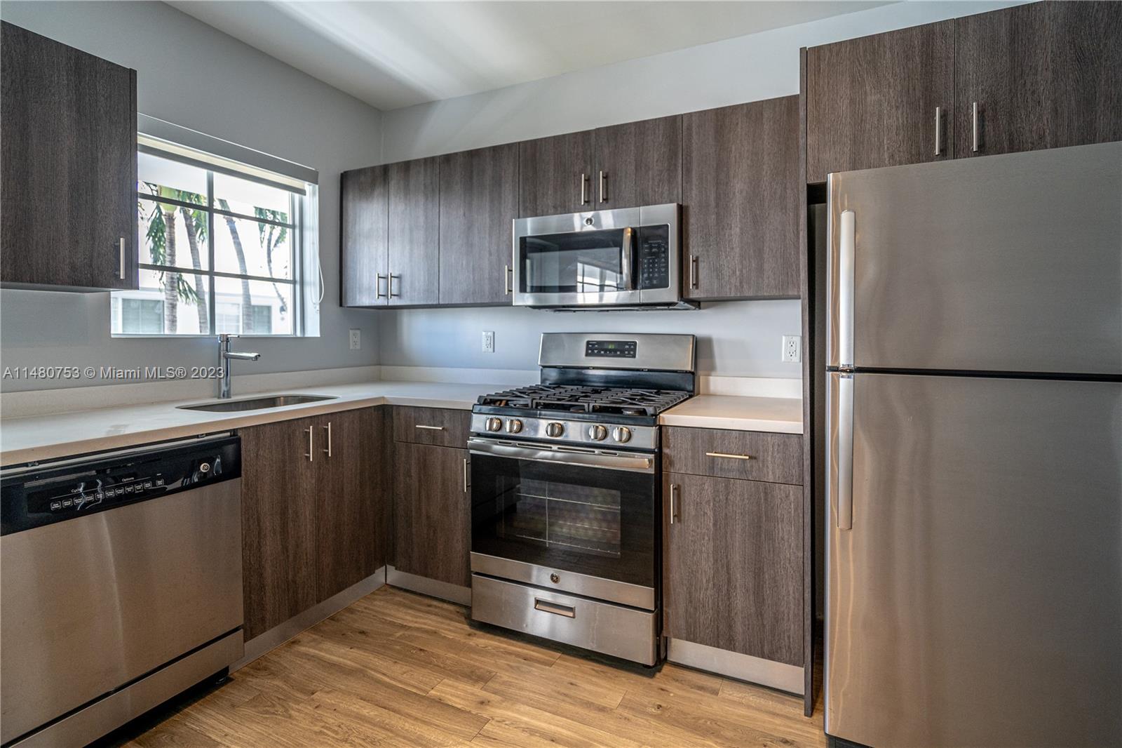 BEACH BAY SUB - Residential Lease