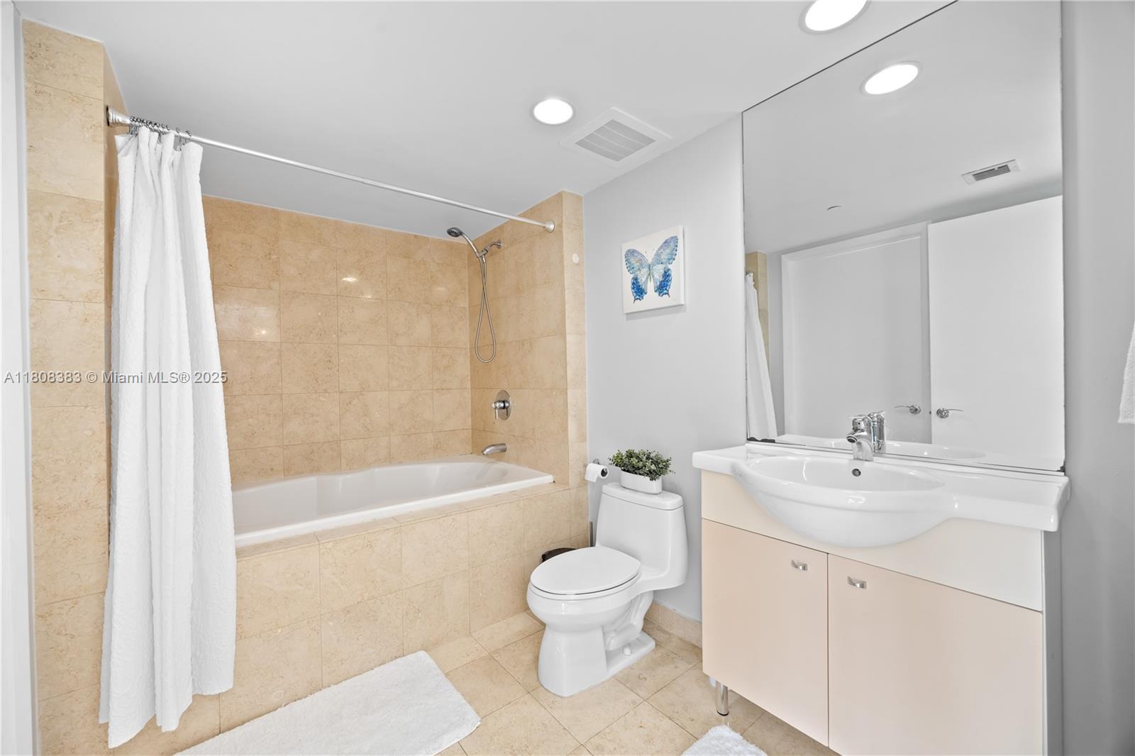 BEACH CLUB TWO CONDO - Residential Lease