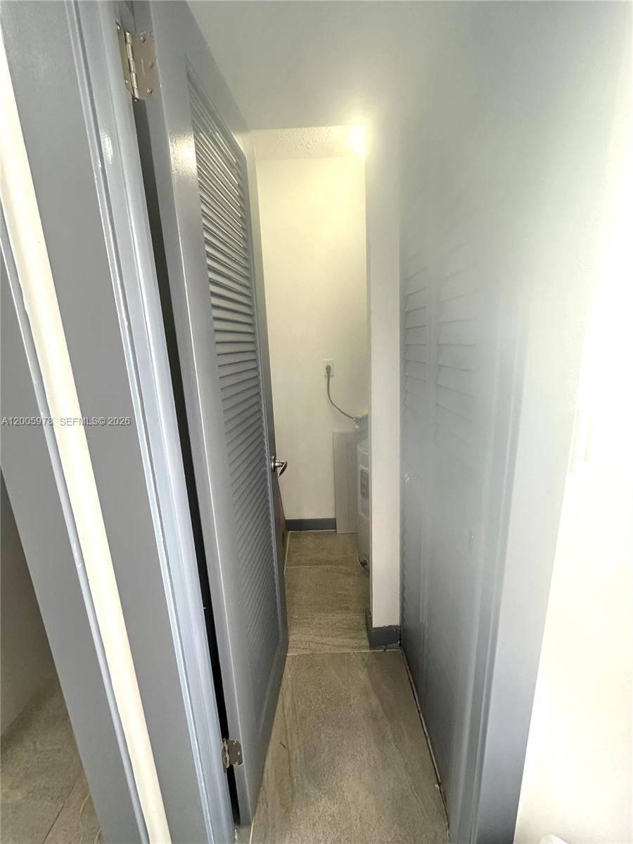 HOLLYBROOK GOLF AND - Residential