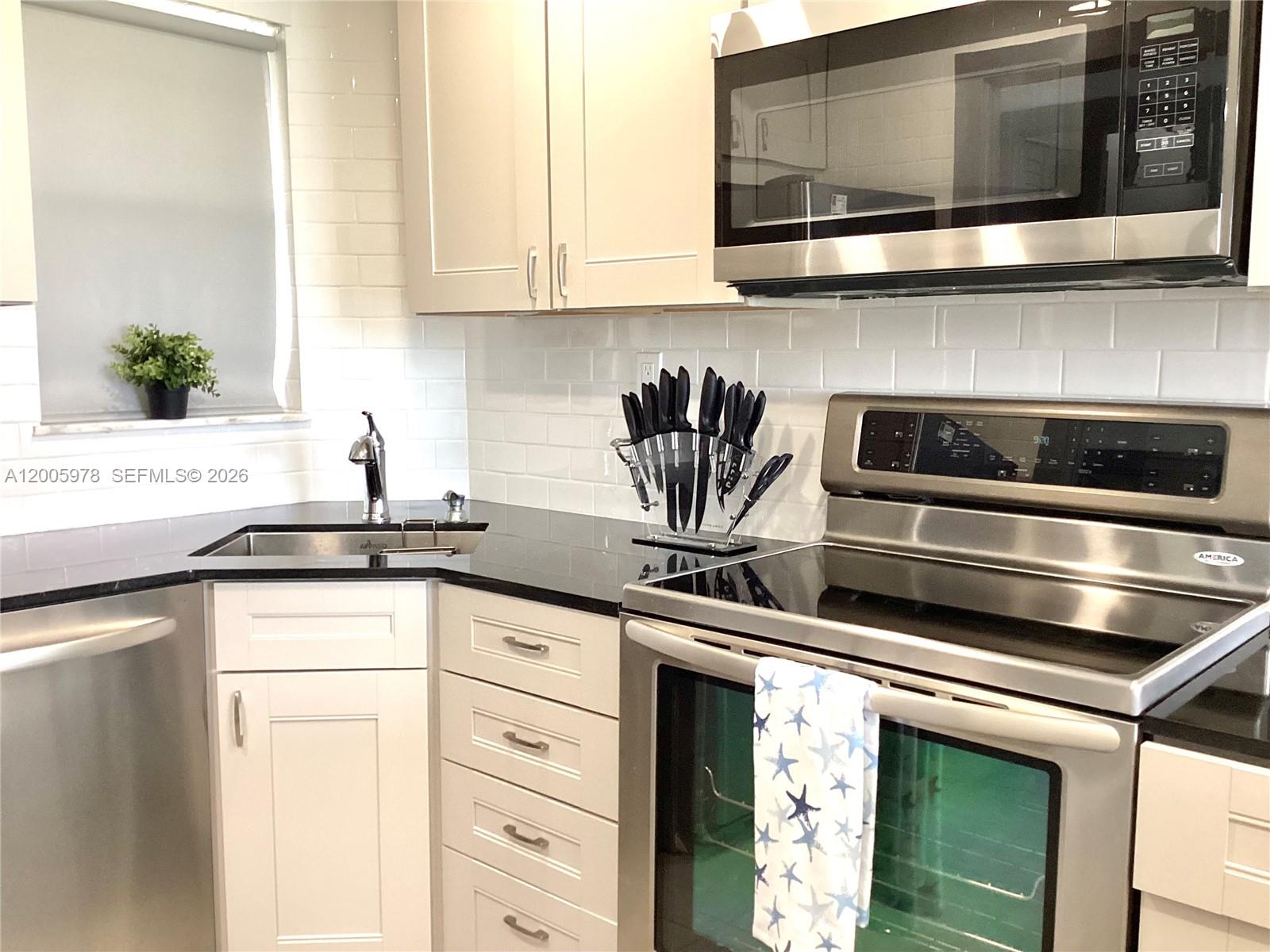 8900 Washington Blvd PH2A