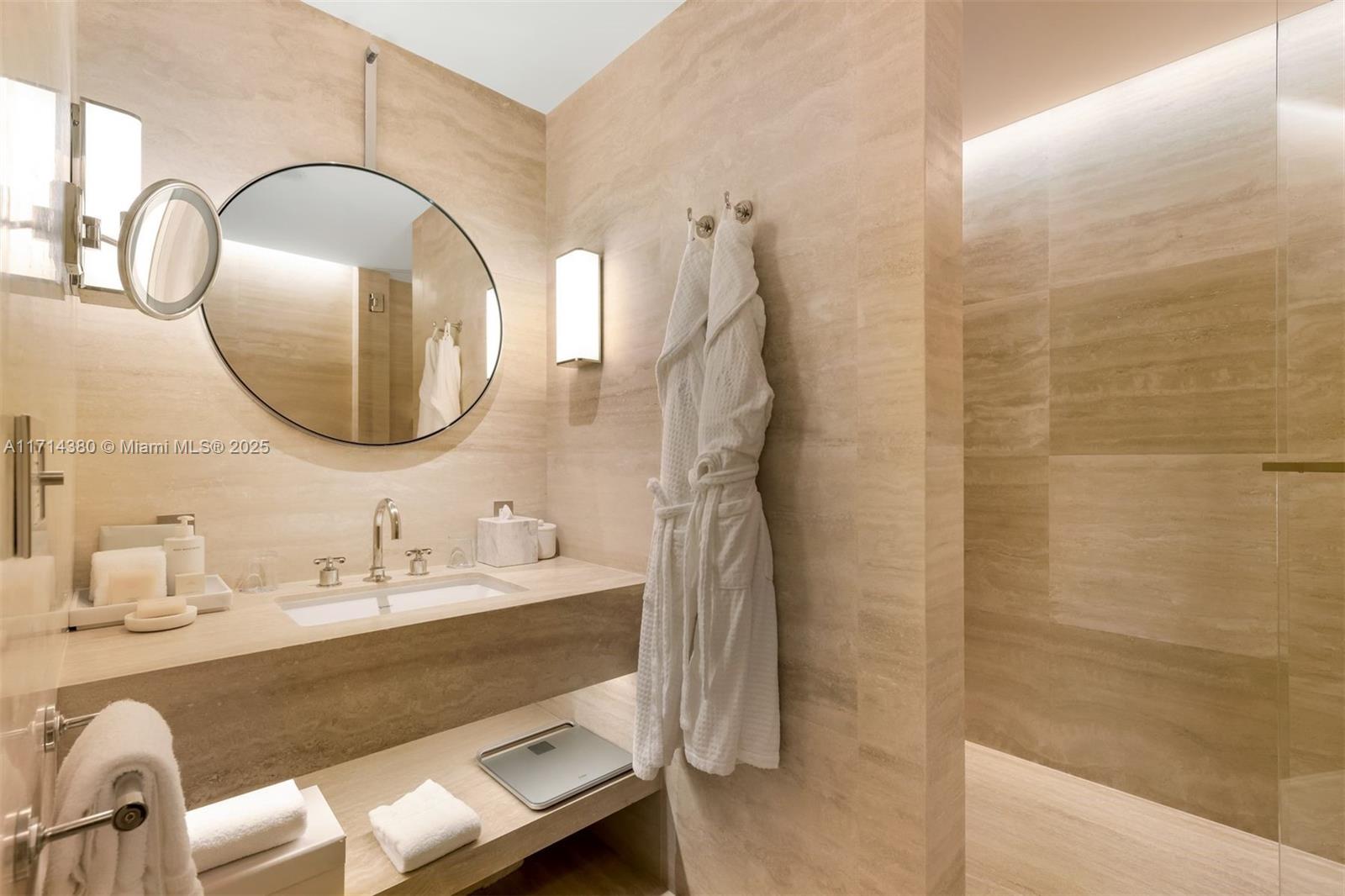 SURF CLUB CONDO - Residential