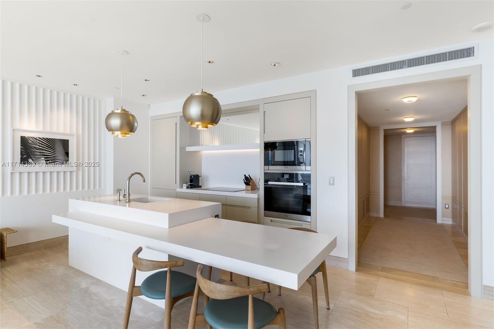 SURF CLUB CONDO - Residential