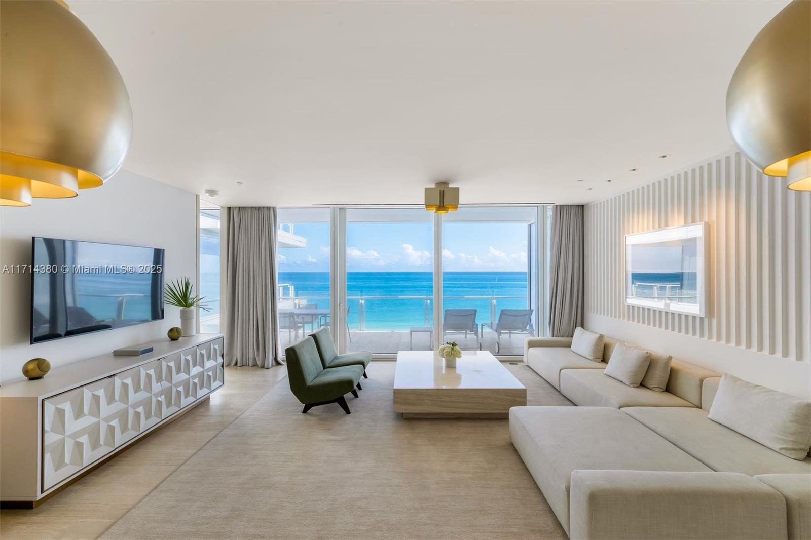 9111 Collins Ave N-1013