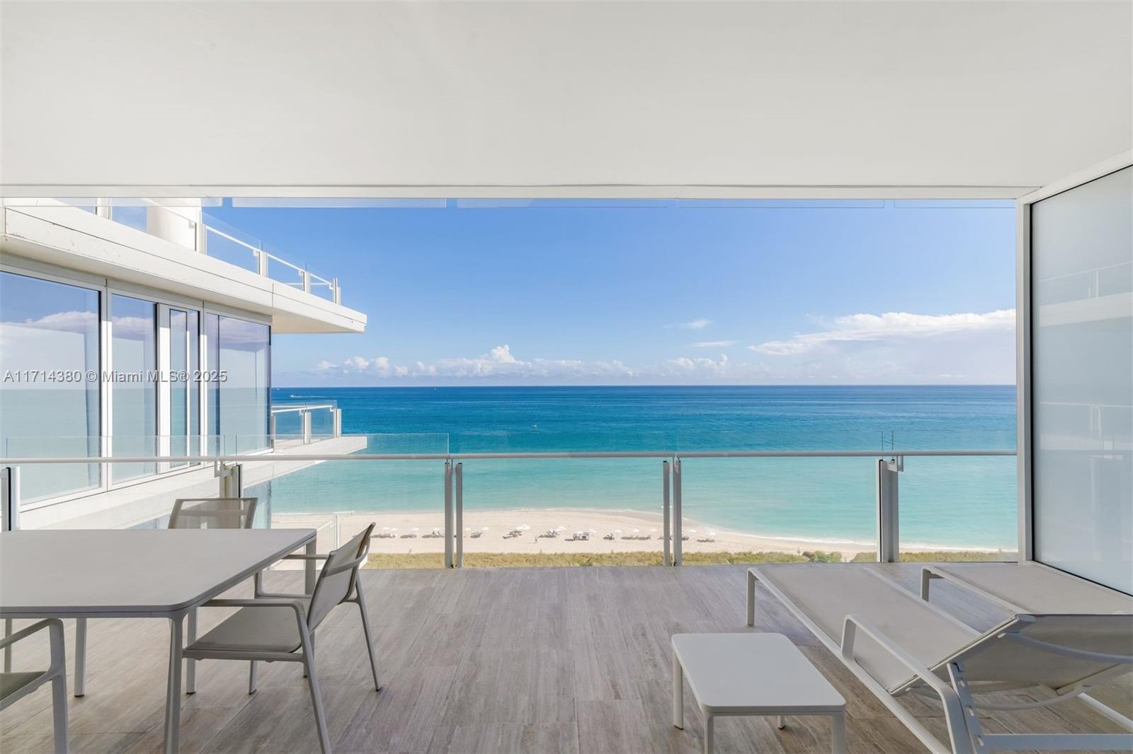 SURF CLUB CONDO - Residential