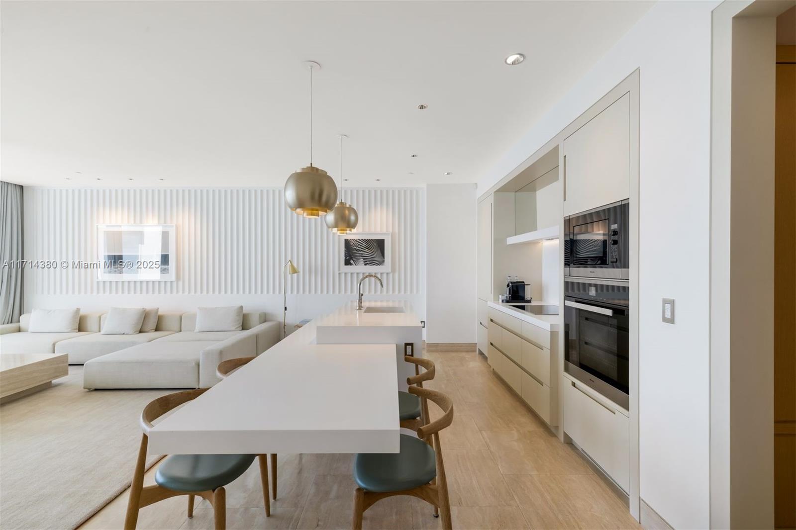 SURF CLUB CONDO - Residential