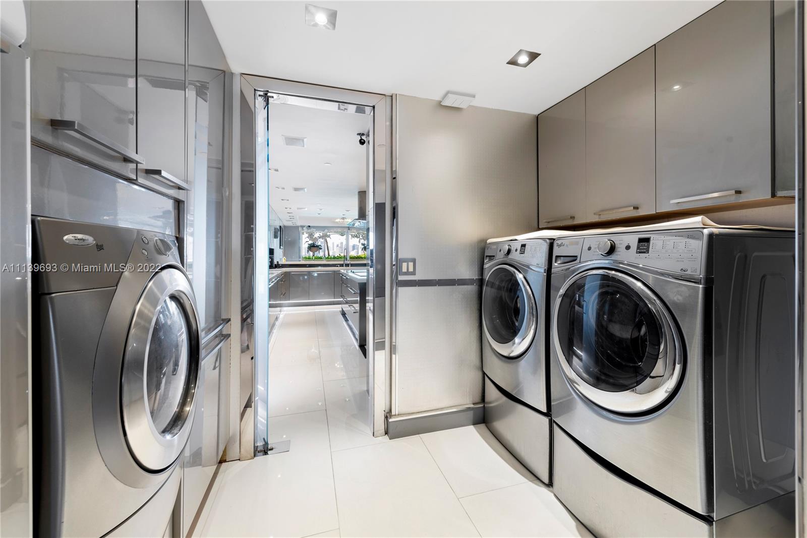 BAYVIEW FISHER ISL NO TWO - Residential