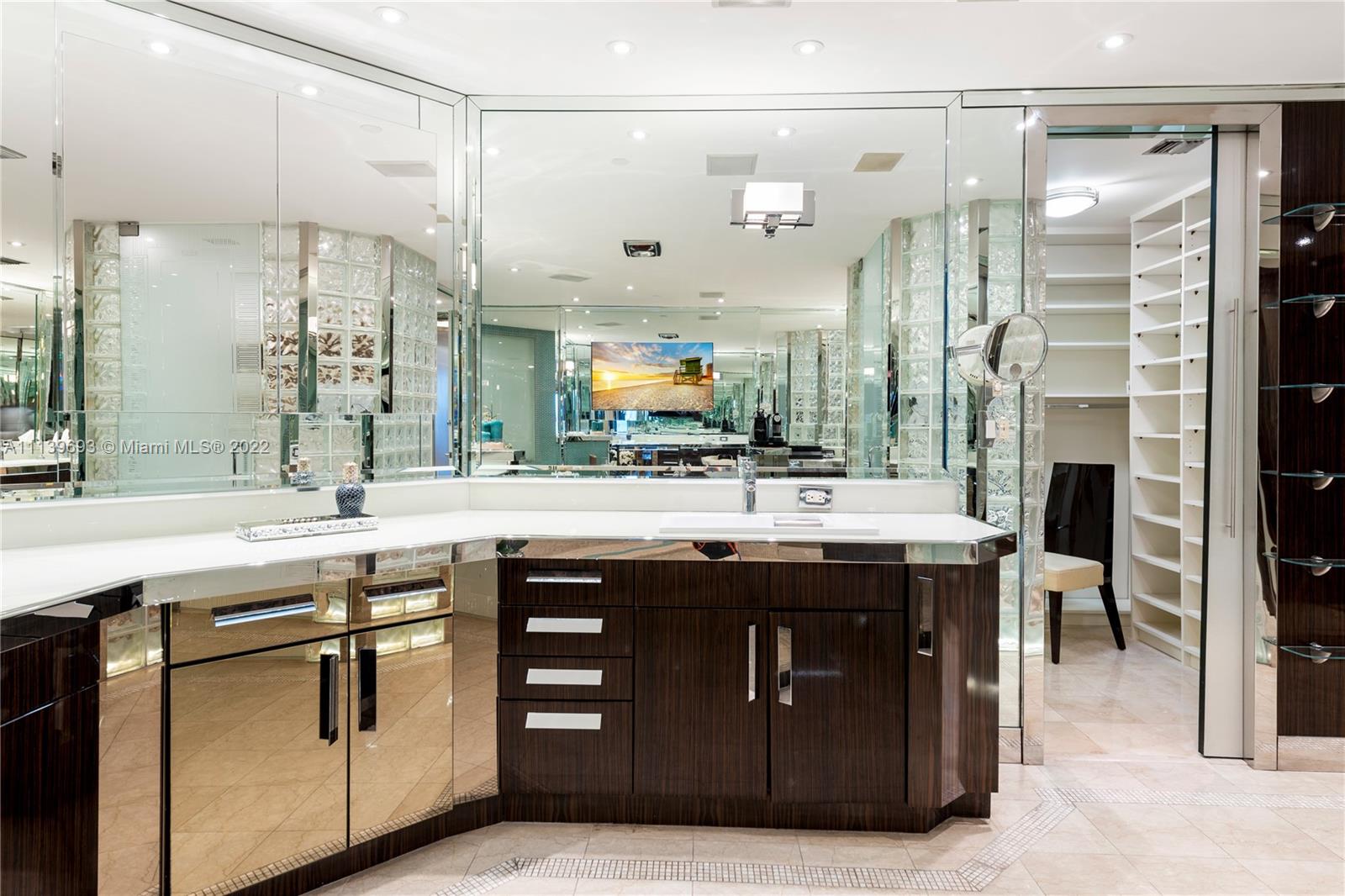 BAYVIEW FISHER ISL NO TWO - Residential