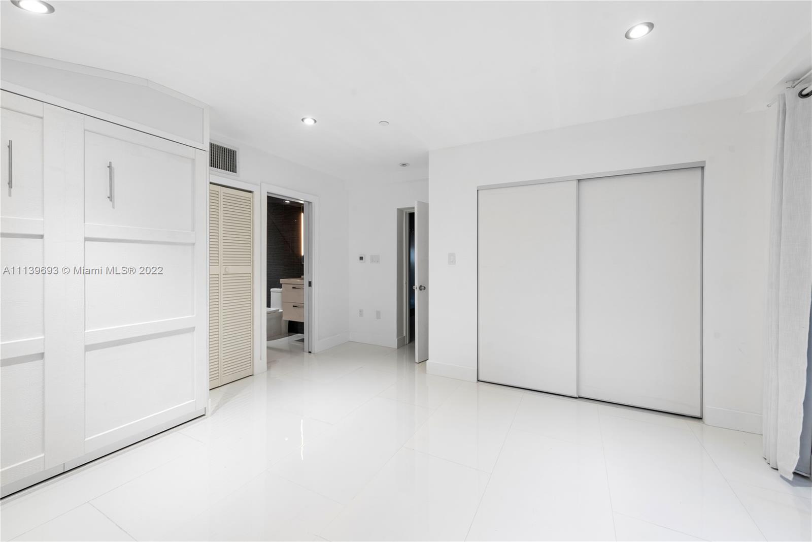 BAYVIEW FISHER ISL NO TWO - Residential