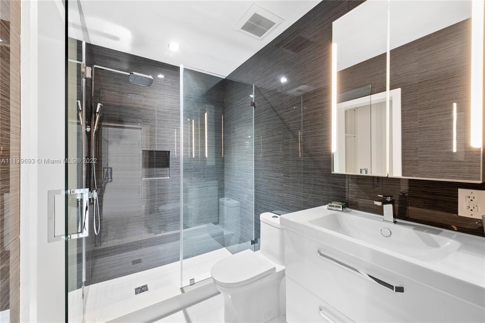 BAYVIEW FISHER ISL NO TWO - Residential