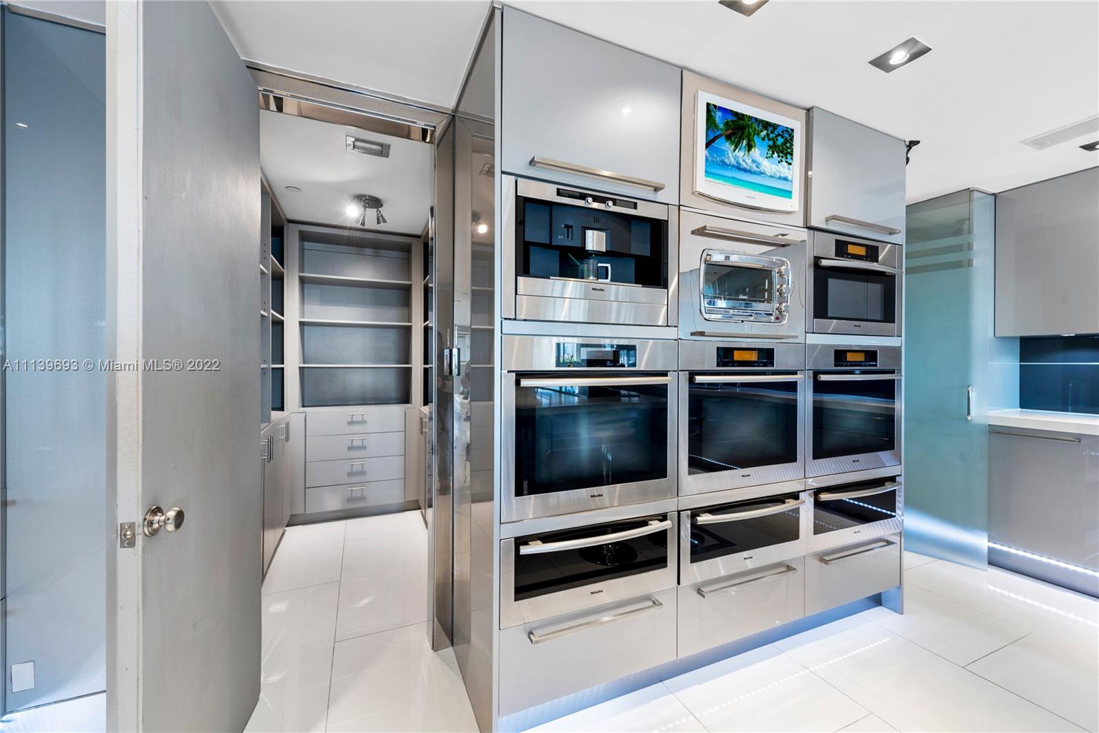 BAYVIEW FISHER ISL NO TWO - Residential