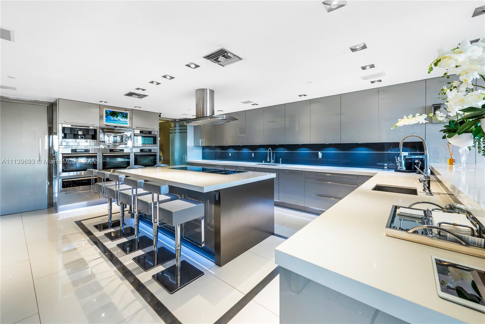 BAYVIEW FISHER ISL NO TWO - Residential