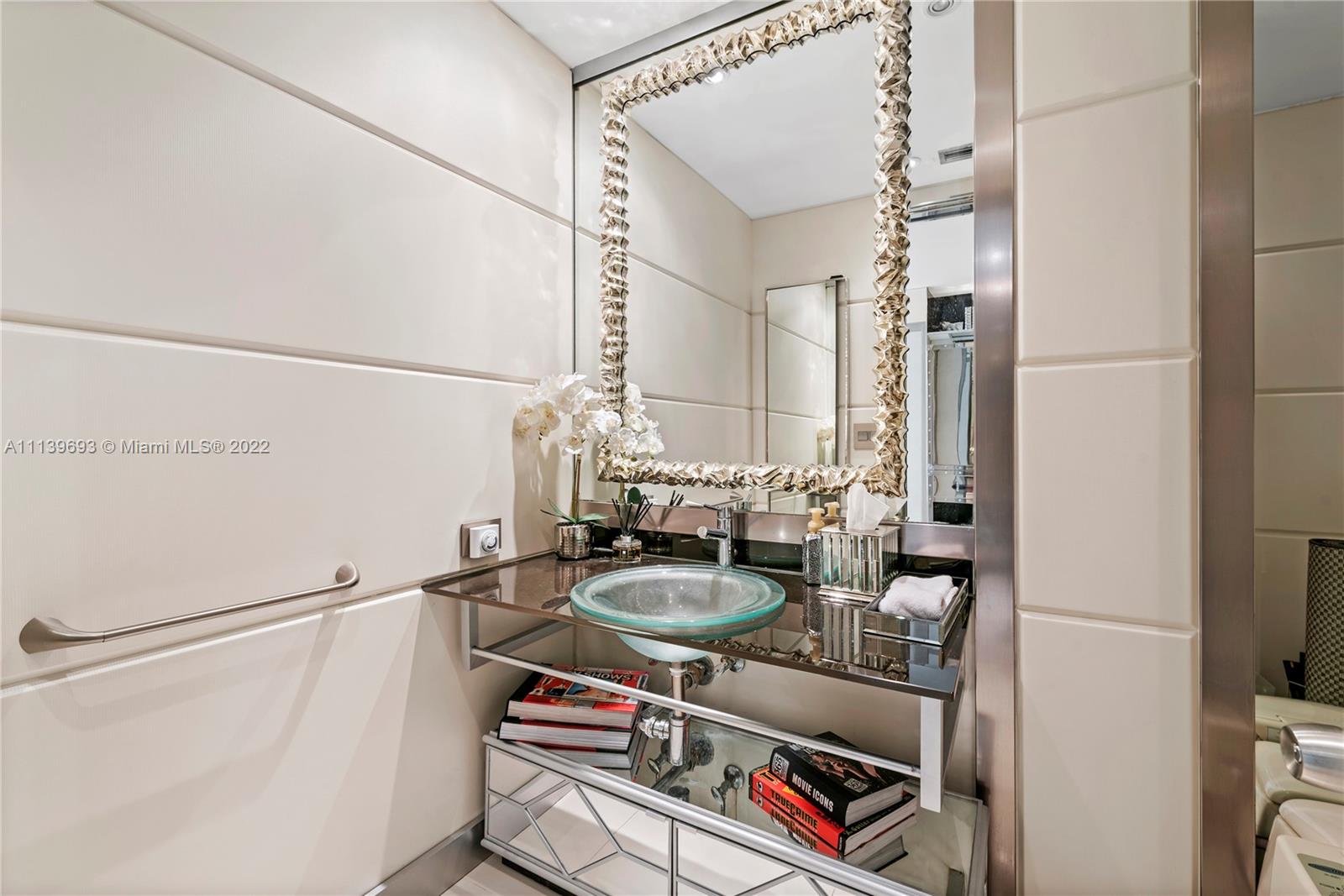 BAYVIEW FISHER ISL NO TWO - Residential