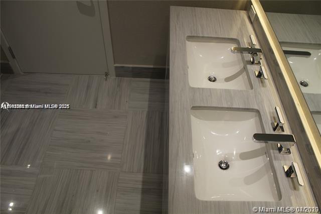 JADE SIGNATURE CONDO - Residential Lease