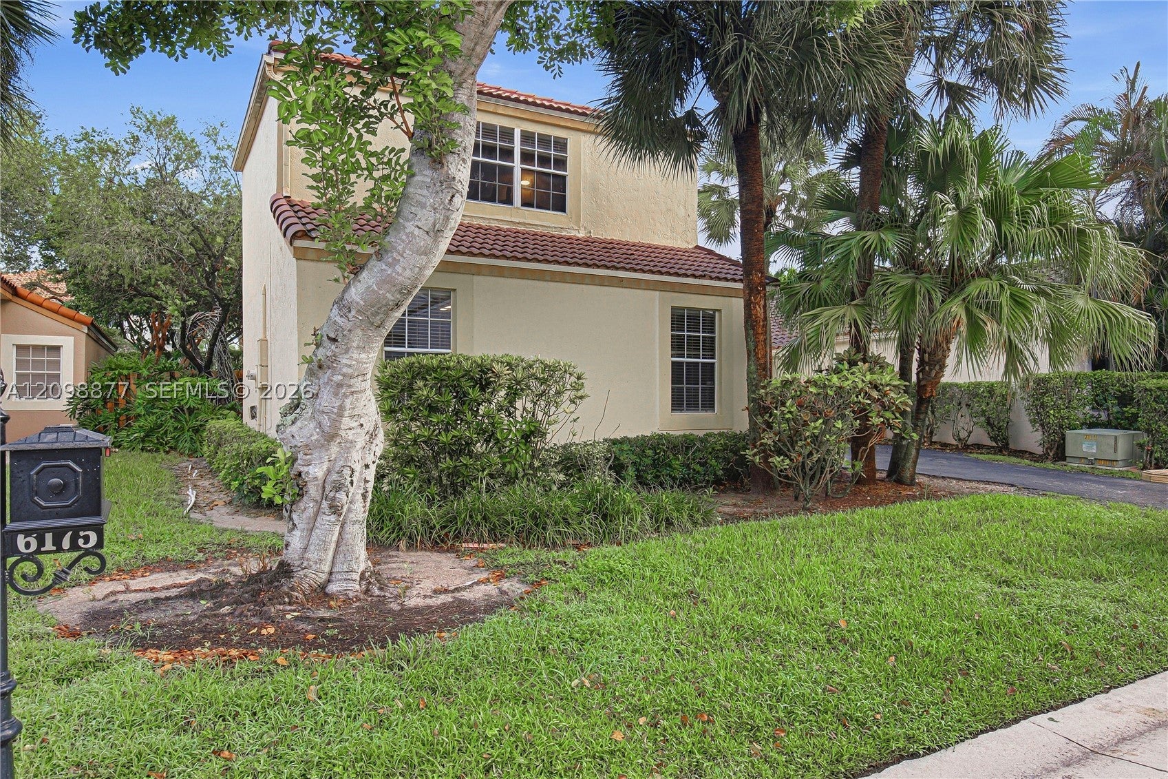 6175 NW 77th Pl