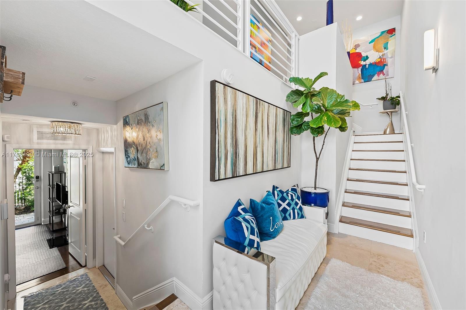 306 NE 8th Ave 306
