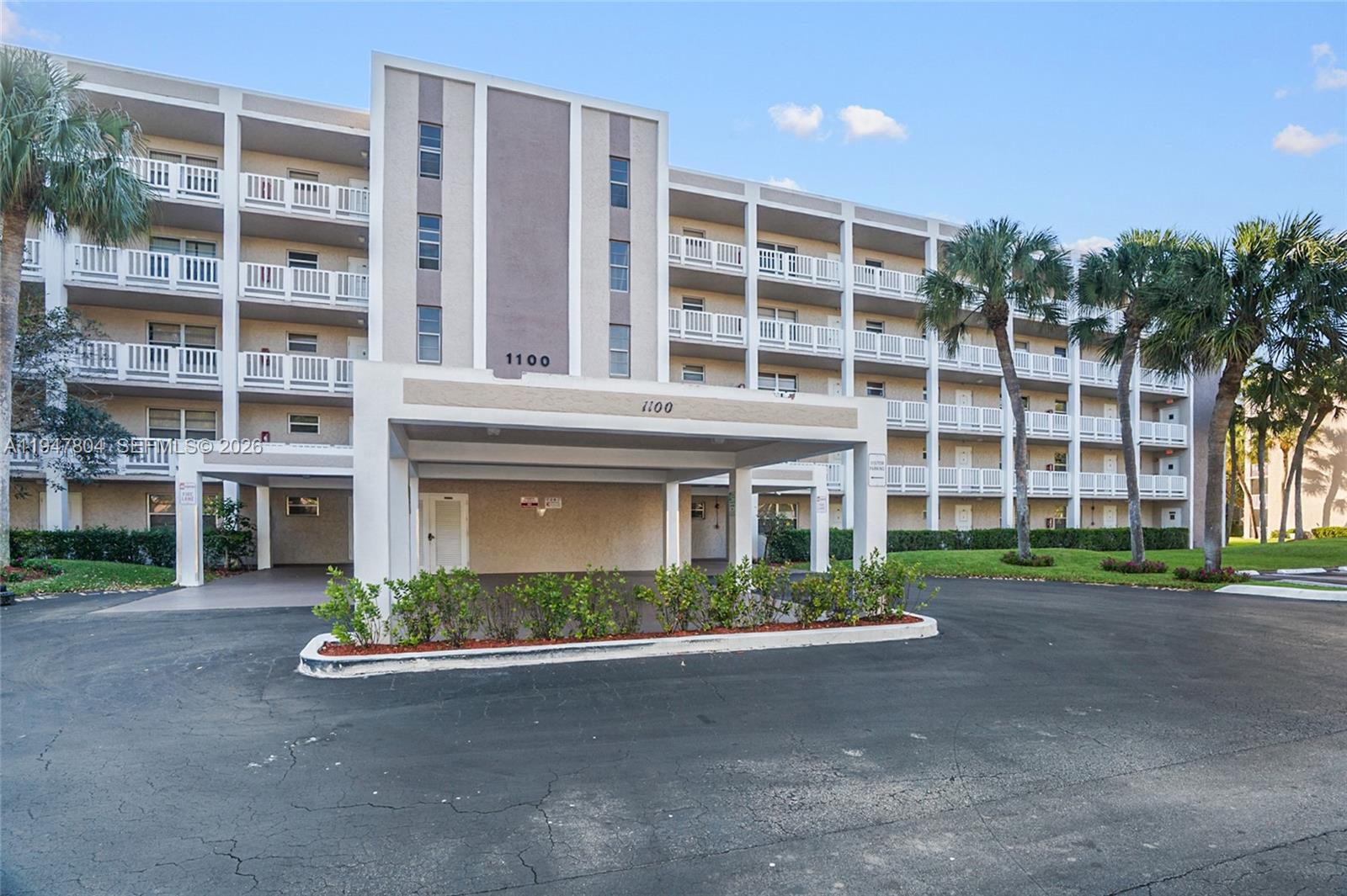 SHERWOOD SQUARE CONDOMINI - Residential