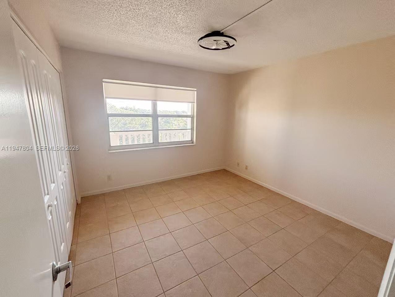 SHERWOOD SQUARE CONDOMINI - Residential