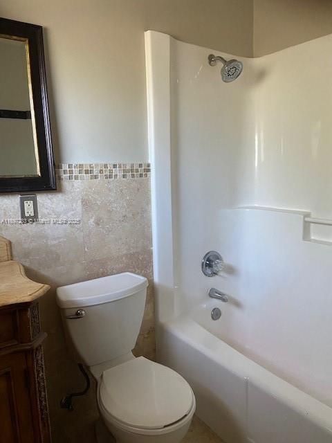 VILLAGE PARK AT OAKLAND C - Residential Lease