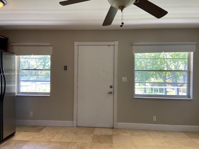 VILLAGE PARK AT OAKLAND C - Residential Lease