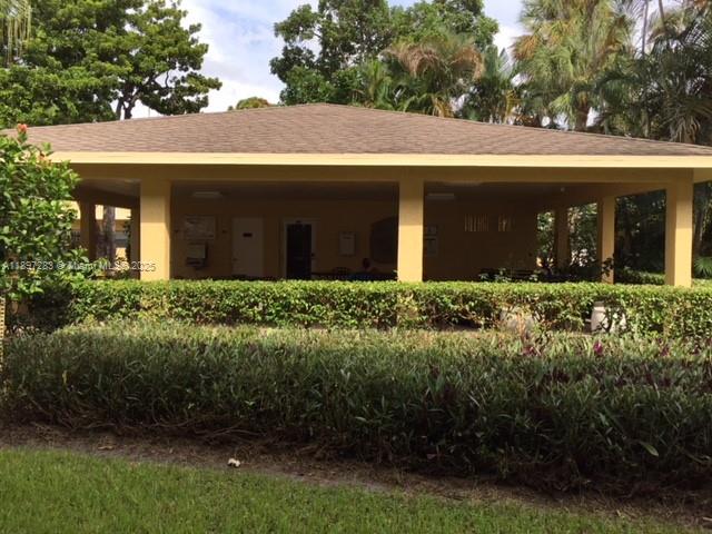 VILLAGE PARK AT OAKLAND C - Residential Lease