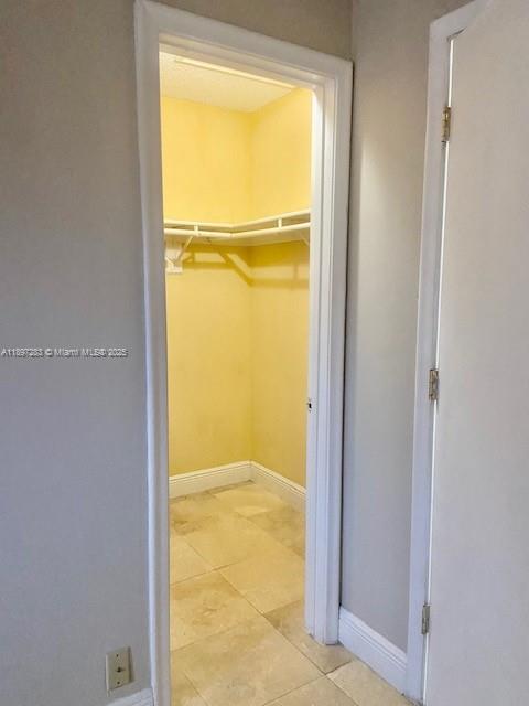 VILLAGE PARK AT OAKLAND C - Residential Lease