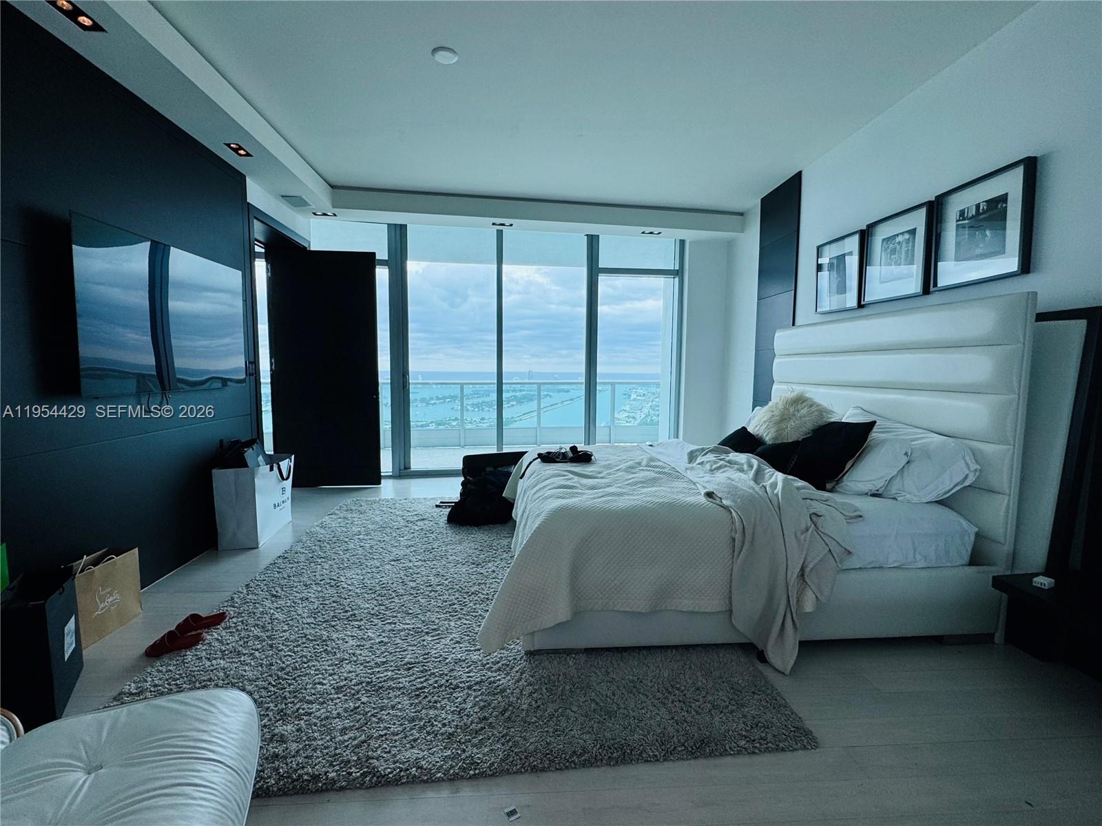 900 BISCAYNE BAY CONDO - Residential