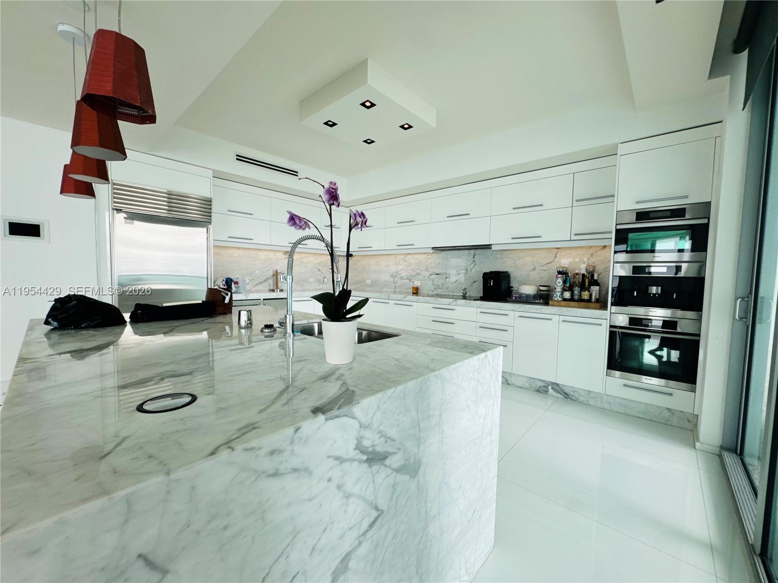 900 BISCAYNE BAY CONDO - Residential