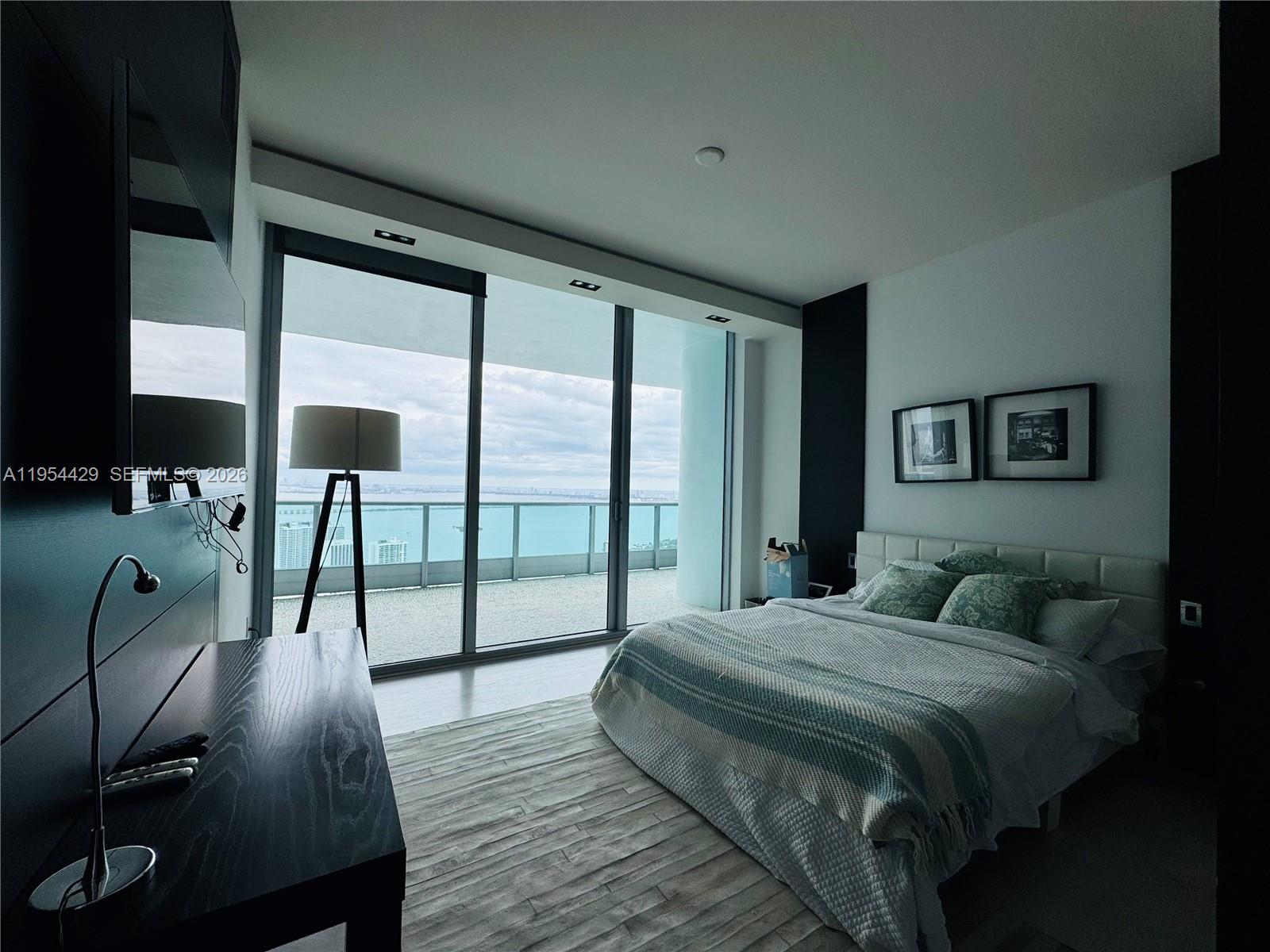 900 BISCAYNE BAY CONDO - Residential