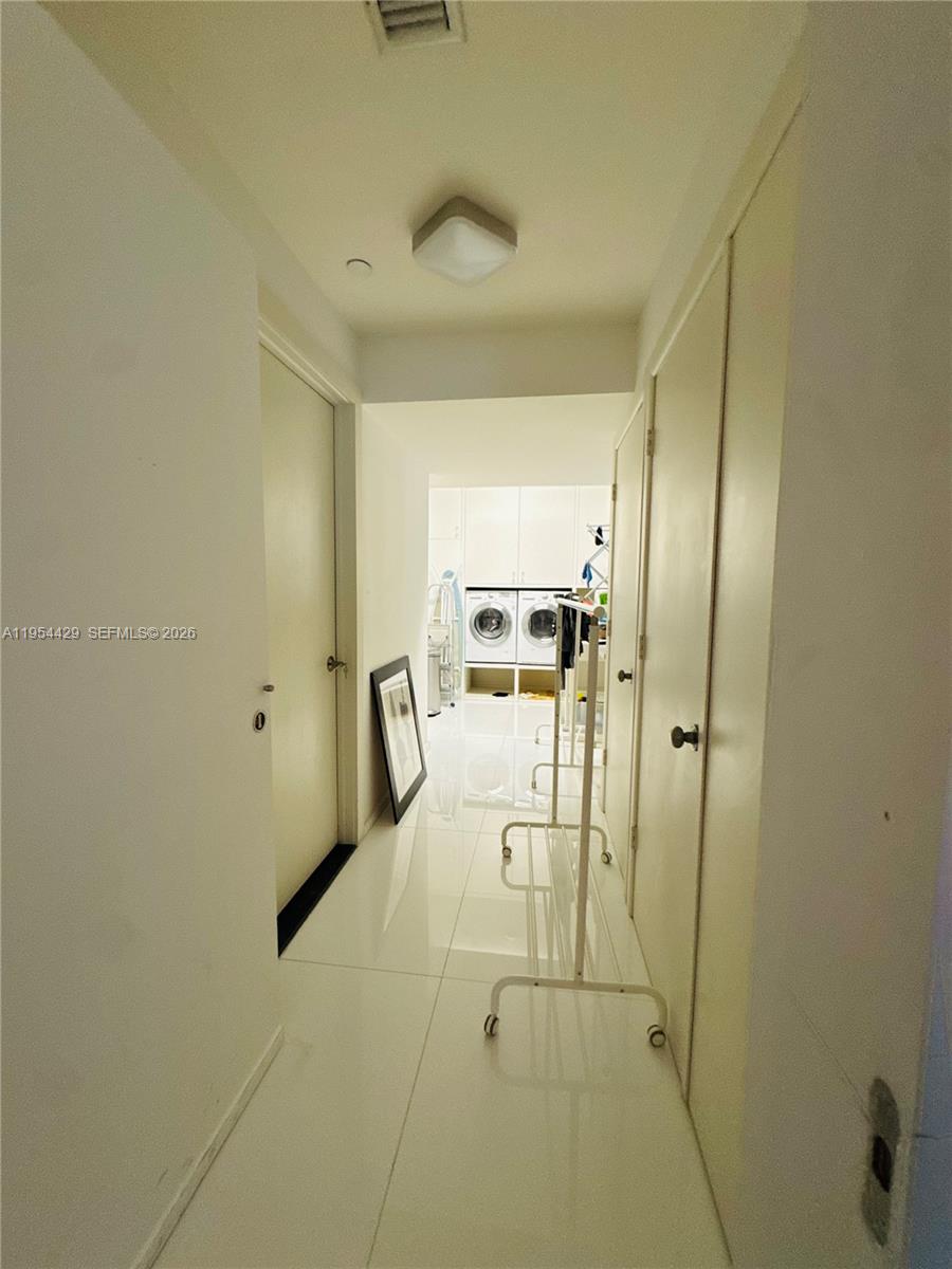 900 BISCAYNE BAY CONDO - Residential