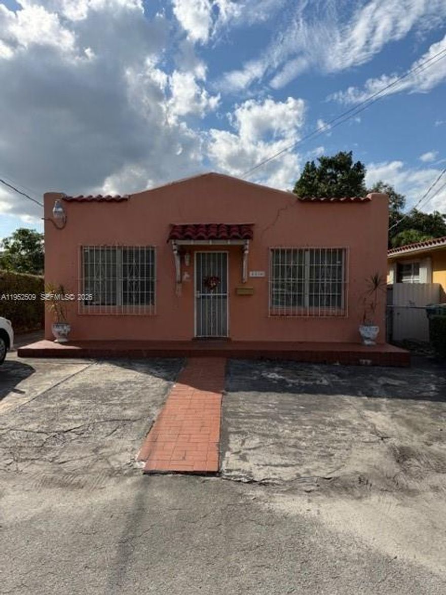Excellent Opportunity in the West Miami/Coral Gables/Schenley Park area of Miami Dade. Minutes away from Palmetto and Dolphin Expressway. This area is zoned for multi-family use (Duplex), it's near Miami Children Hospital, with excellent private and public schools. Don't miss out on this excellent investment opportunity.