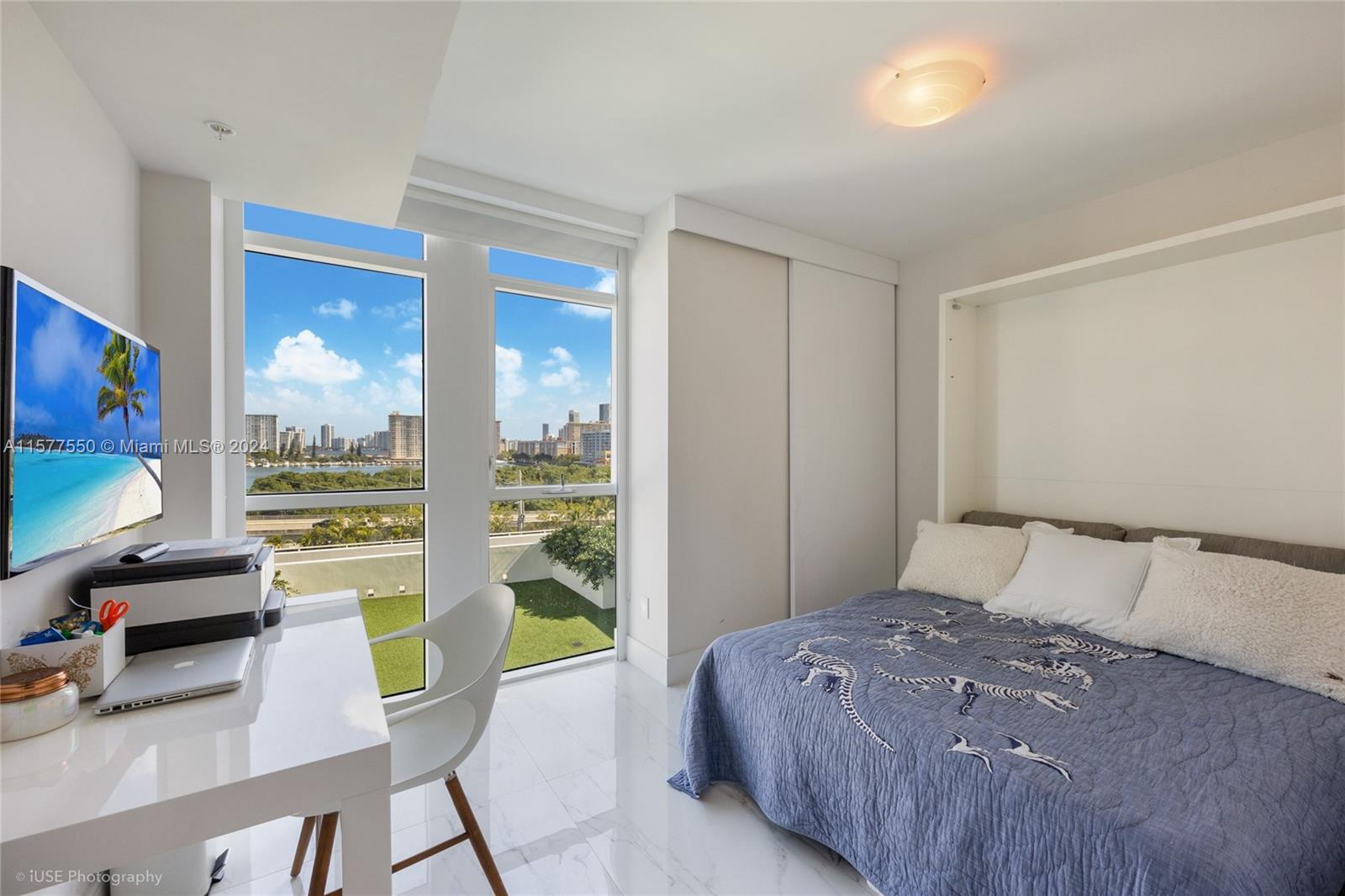 400 SUNNY ISLES CONDO WES - Residential