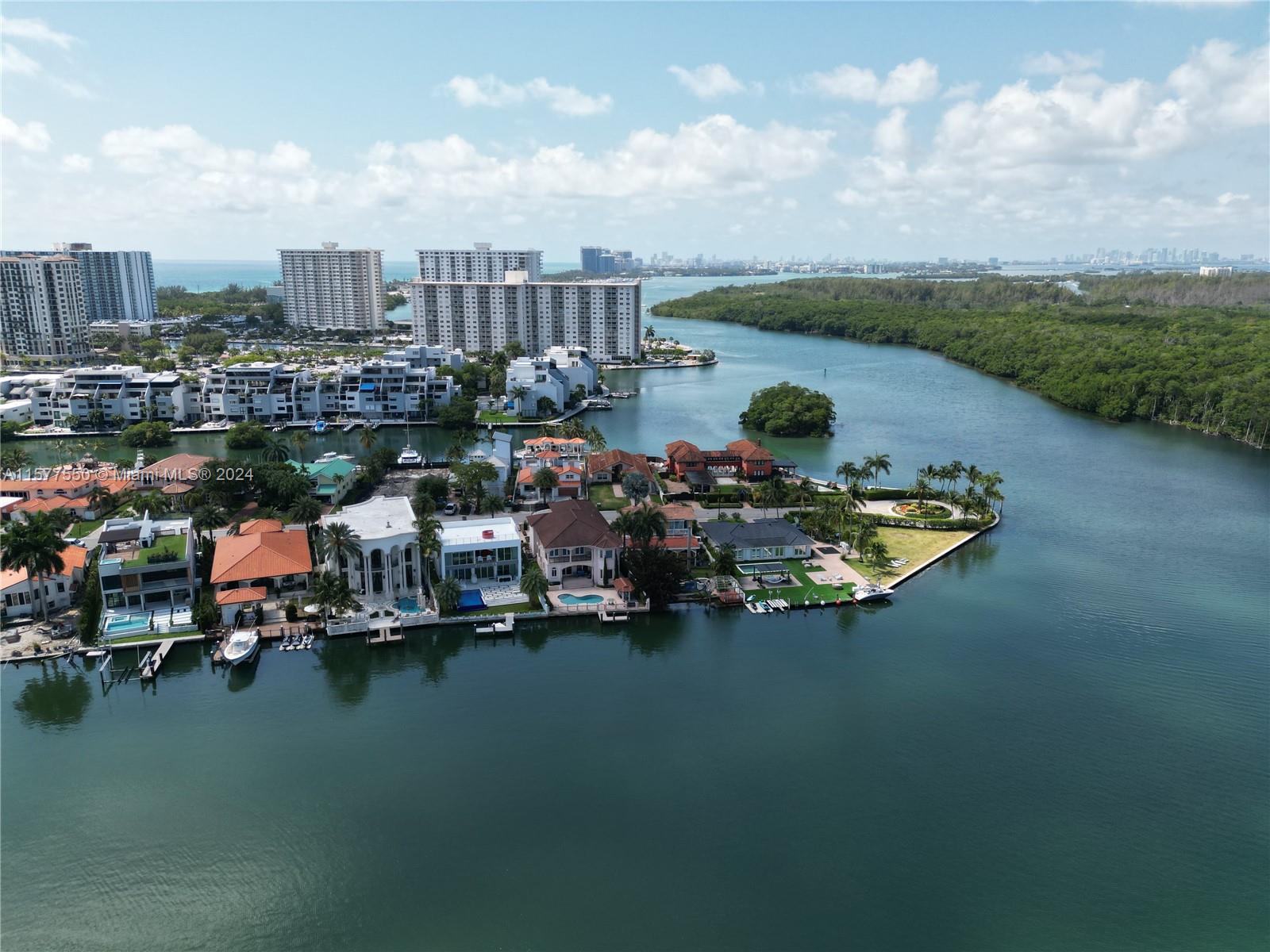400 SUNNY ISLES CONDO WES - Residential