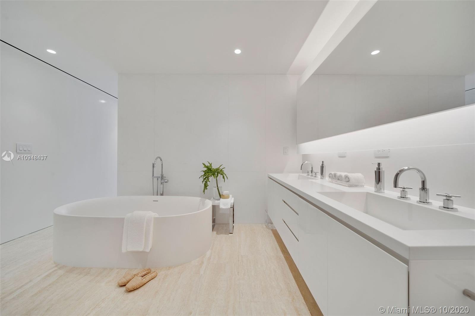 SURF CLUB CONDO - Residential