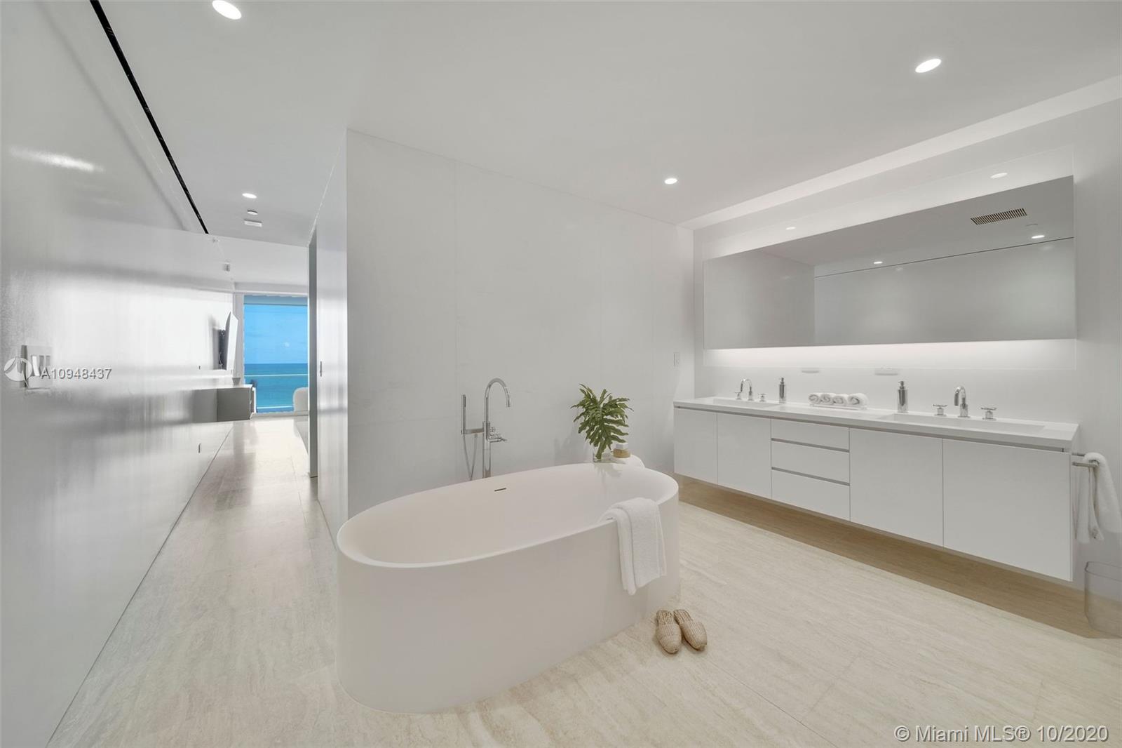 SURF CLUB CONDO - Residential