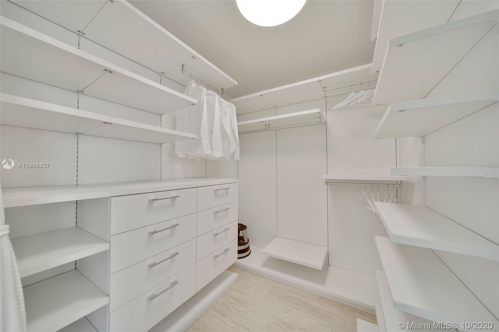 SURF CLUB CONDO - Residential