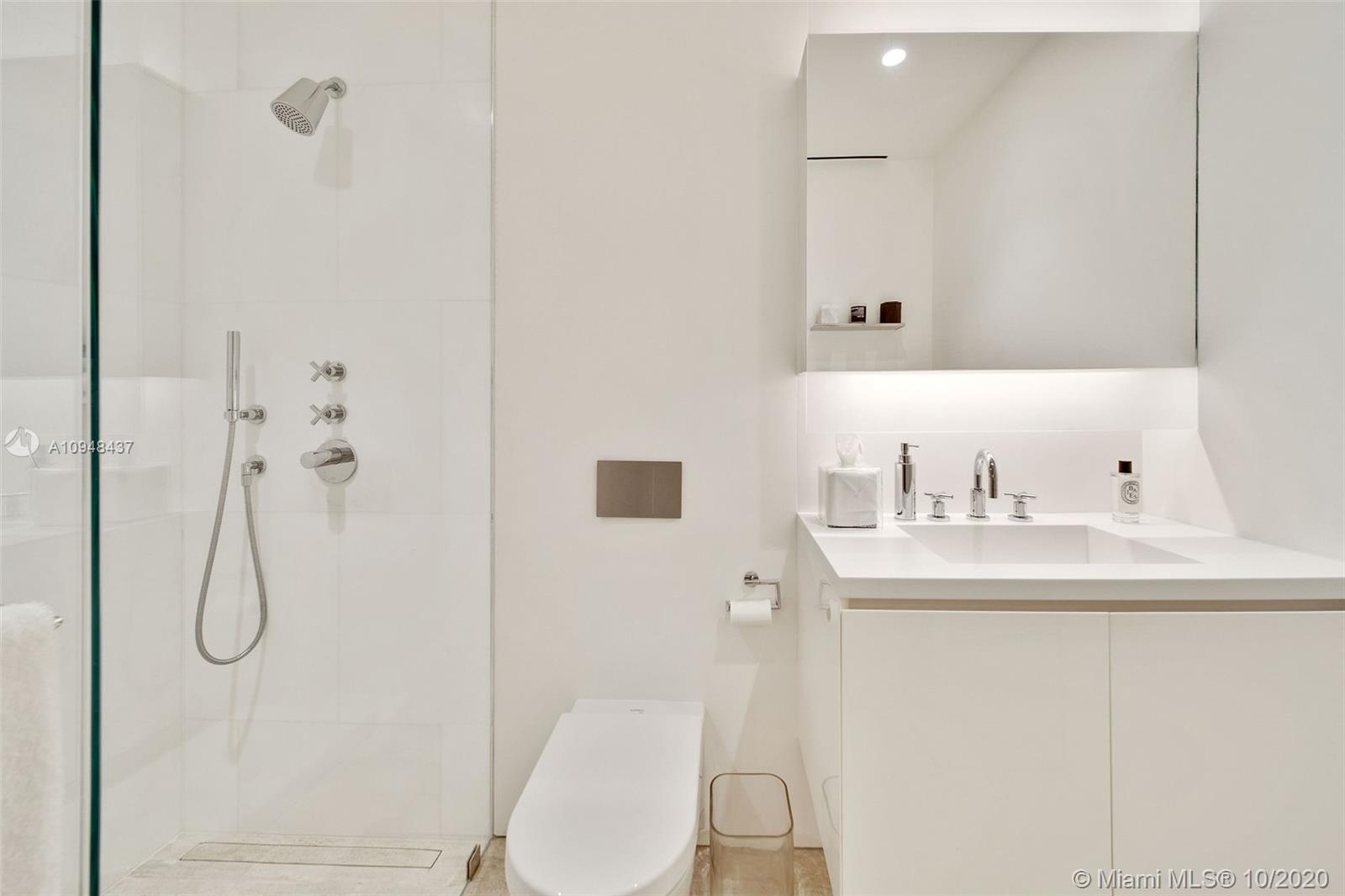 SURF CLUB CONDO - Residential