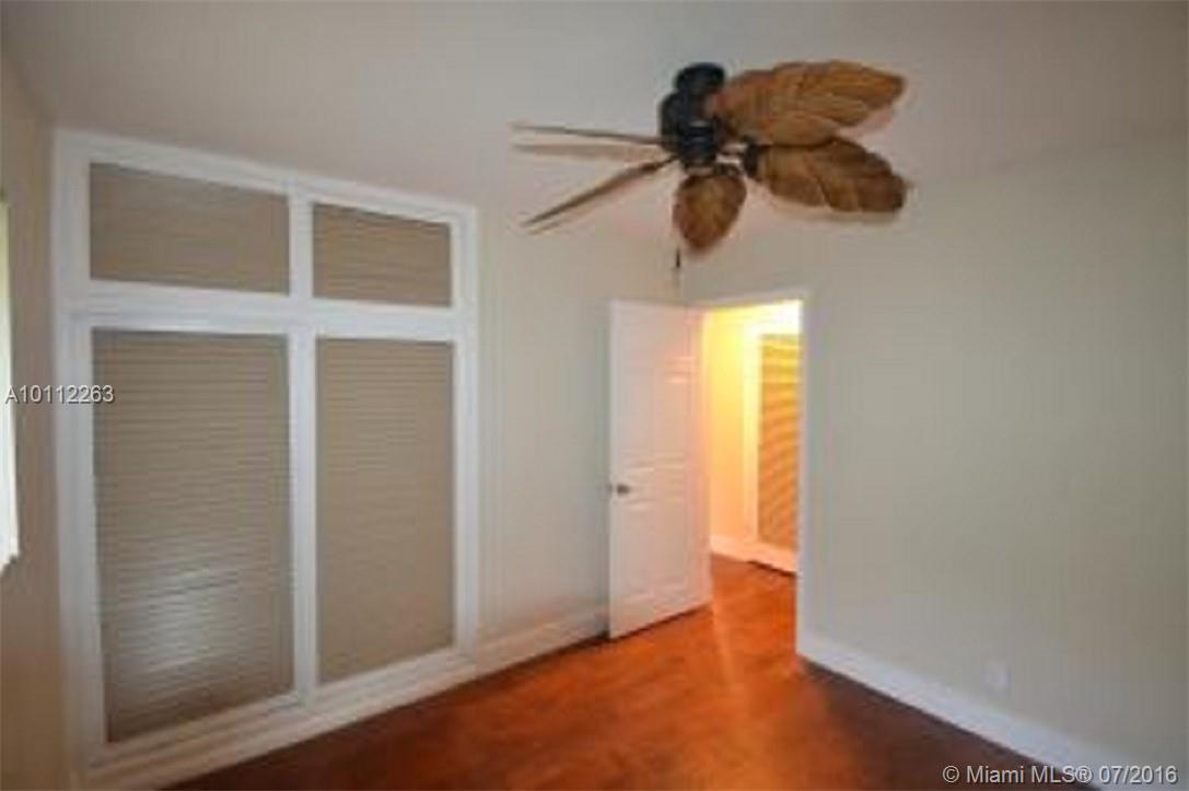 Babco Manors 39-15 B - Residential Lease