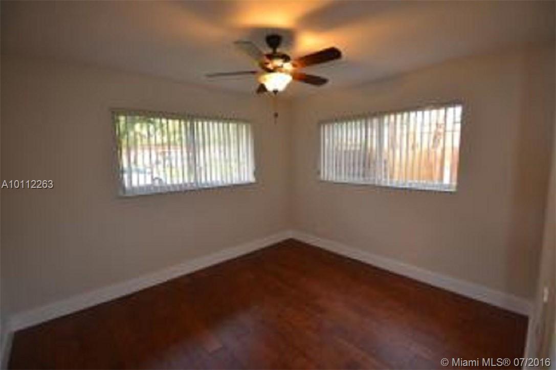 Babco Manors 39-15 B - Residential Lease